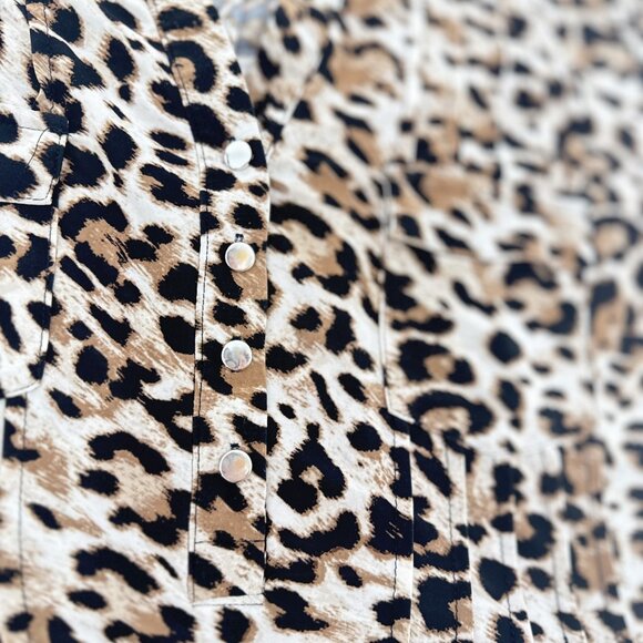 Cocomo Plus Size Leopard Print Animal Pattern 3/4 Sleeve Button Blouse‎ 2x Boho - Picture 8 of 9